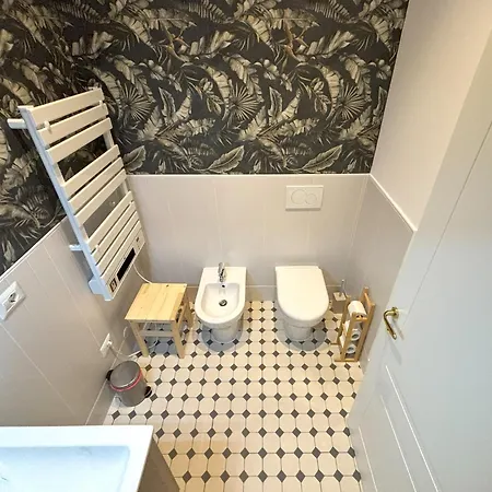 Apartment Viale 1880 Triest